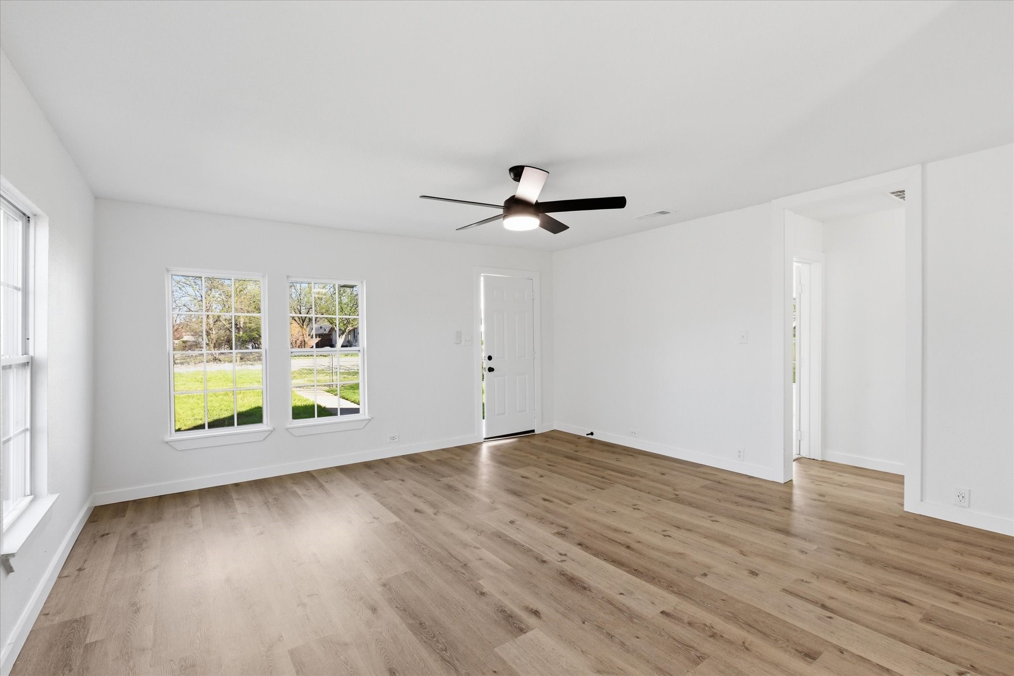303 N Connett Street Leonard TX 75452