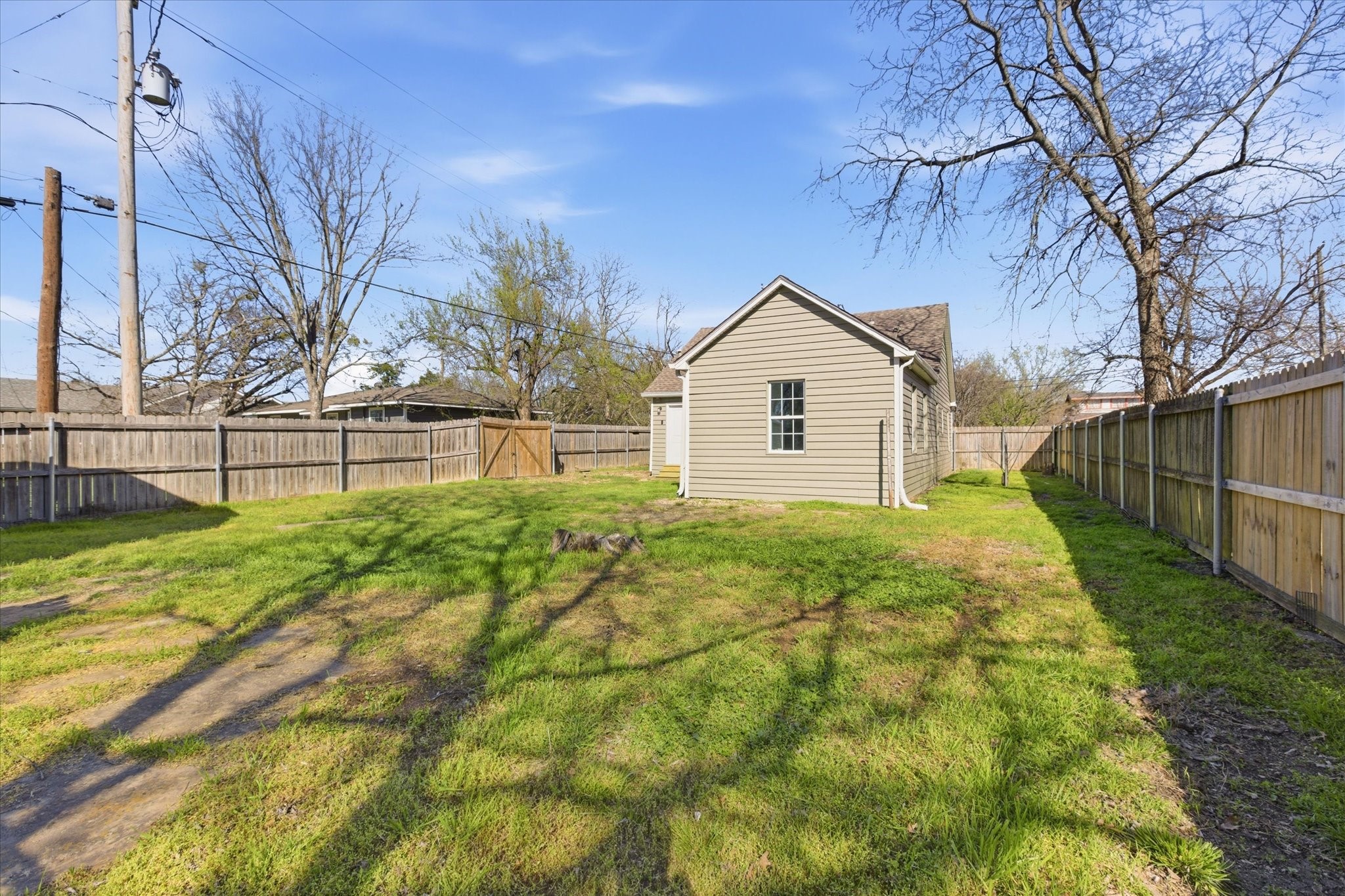 303 N Connett Street Leonard TX 75452