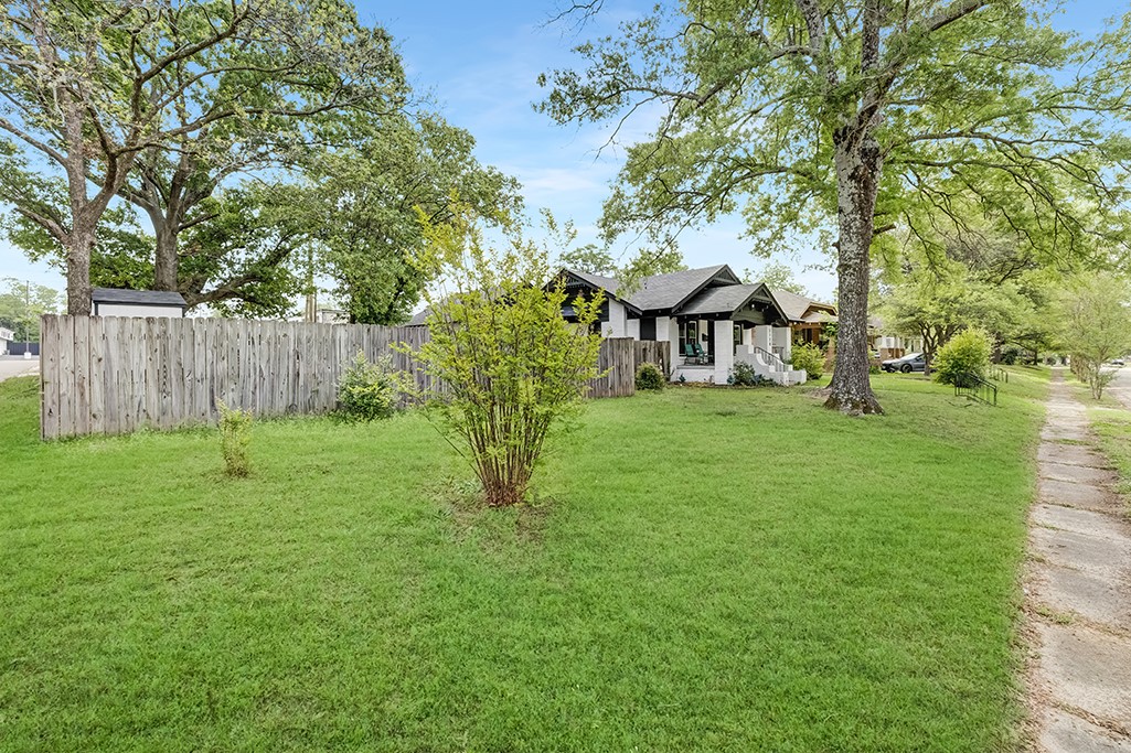 2120 Magnolia Street Texarkana TX 75501