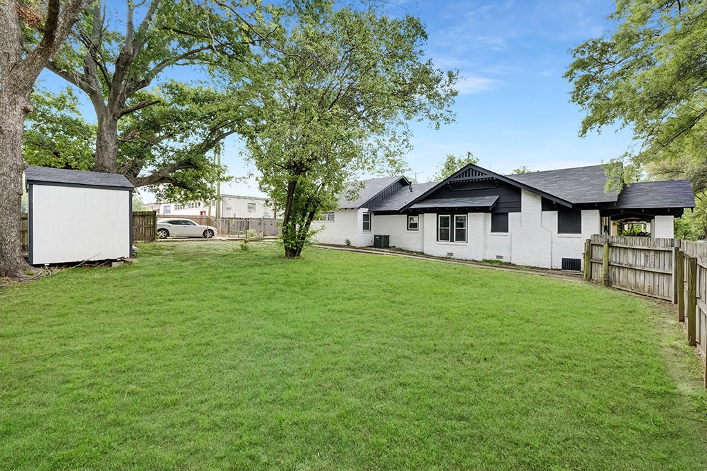 2120 Magnolia Street Texarkana TX 75501