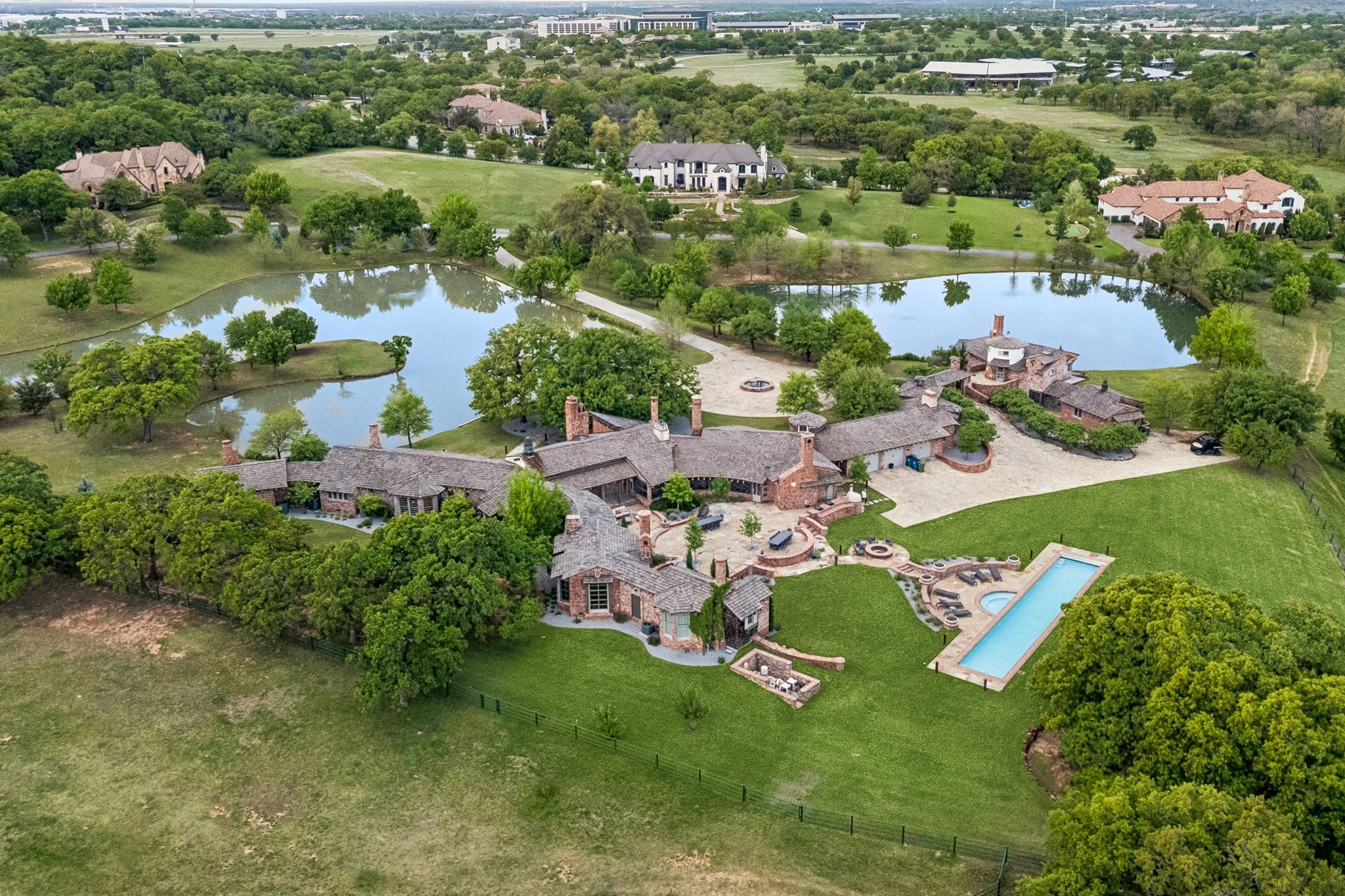 Westlake TX, 1 Paigebrooke