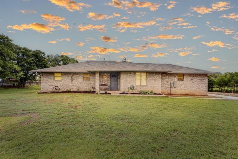 1304 Carr Street Hillsboro TX 76645
