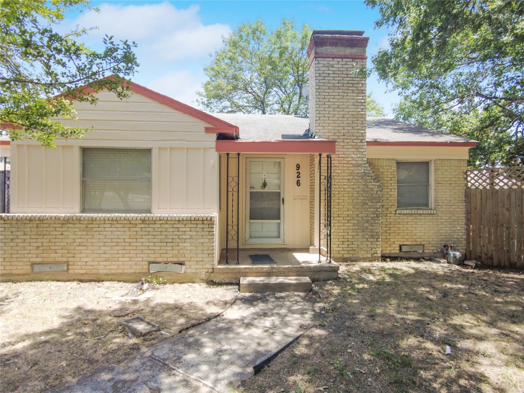 926 Cliffdale Avenue Dallas TX 75211