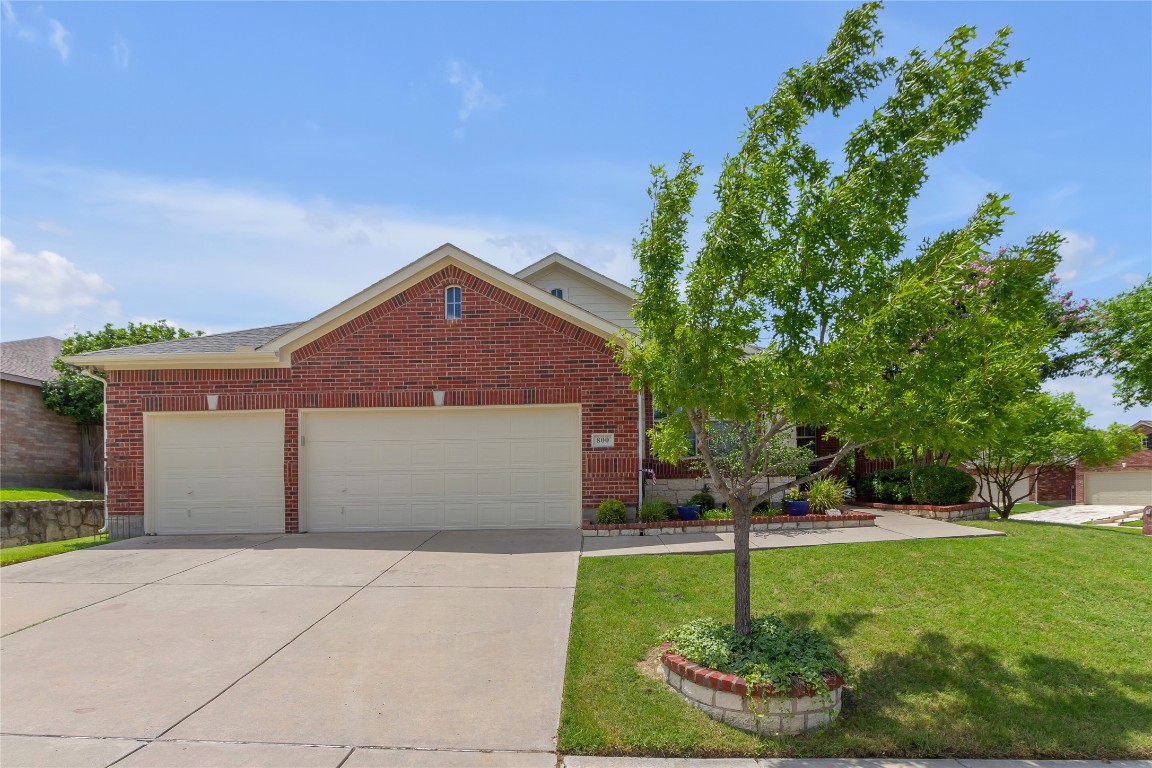 800 Lone Pine Drive Little Elm TX 75068