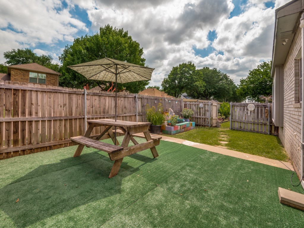 3335 Kelley Drive Grand Prairie TX 75052