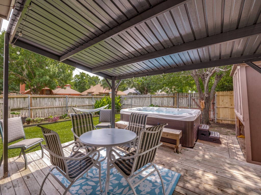 3335 Kelley Drive Grand Prairie TX 75052