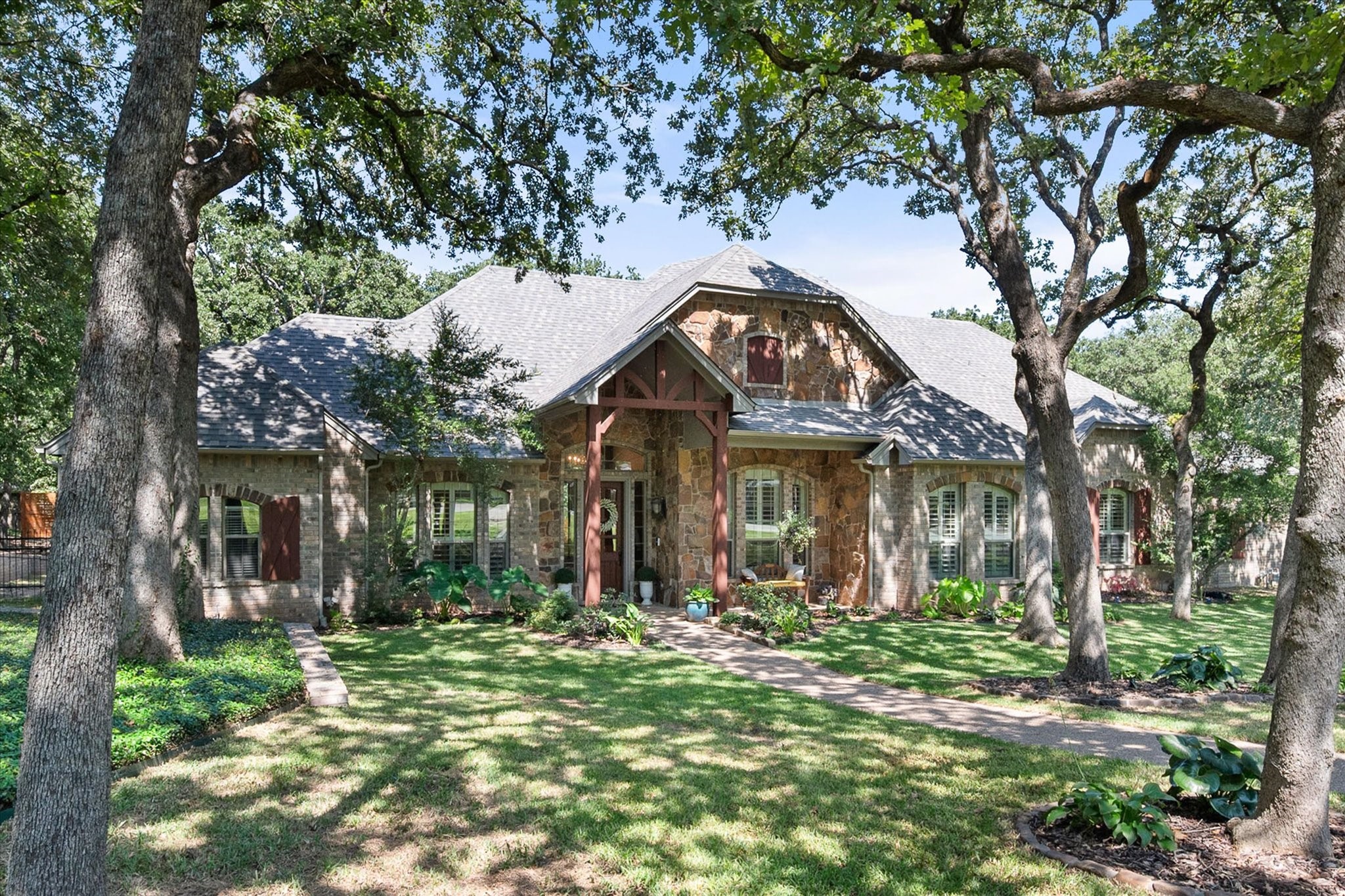 7009 Big Rock Court Mansfield TX 76063