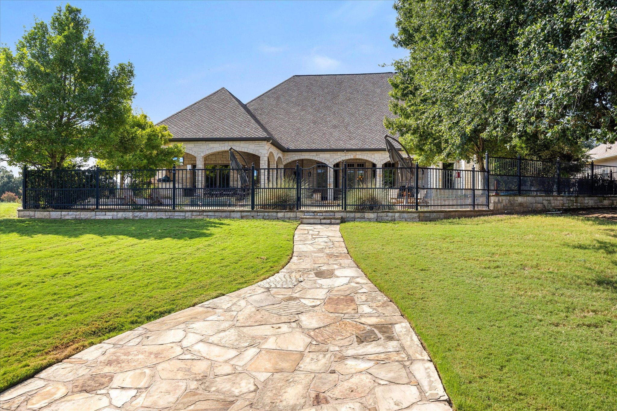 1206 E Baja Court Granbury TX 76048