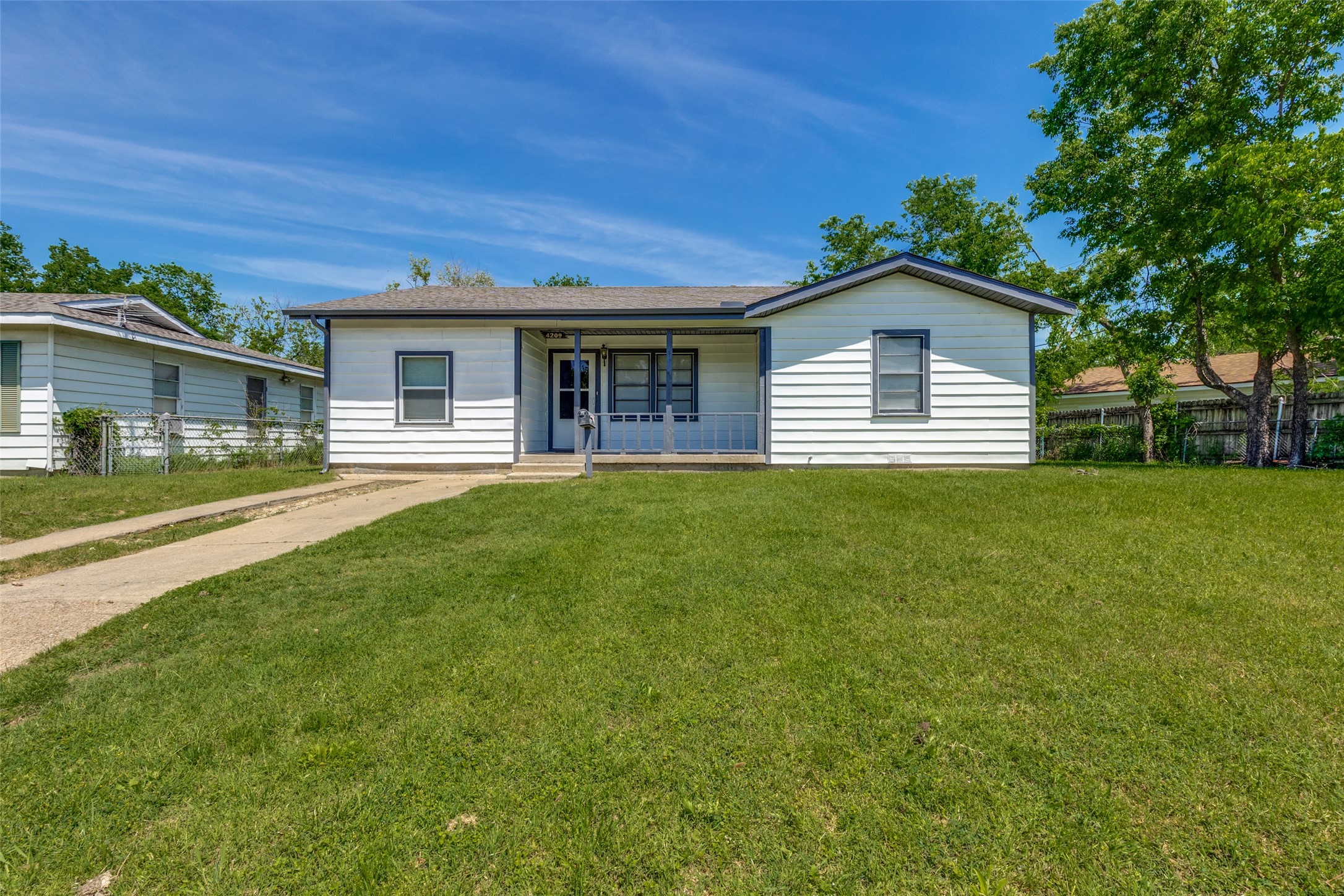 4209 Dana Drive Haltom City TX 76117