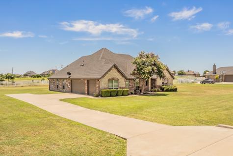113 Saharra Slew Court Fort Worth TX 76126