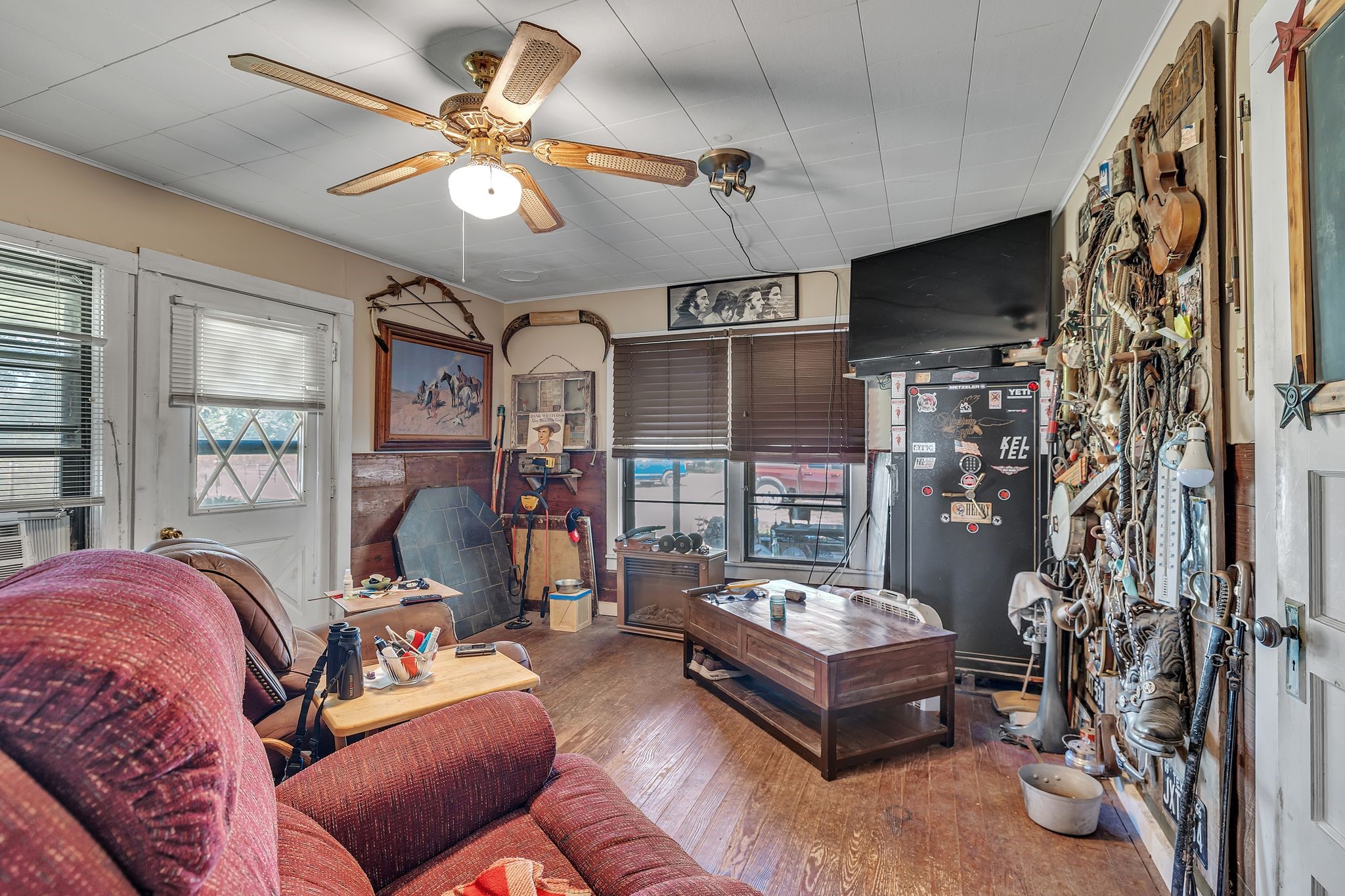 915 Hcr 1227 Whitney TX 76692