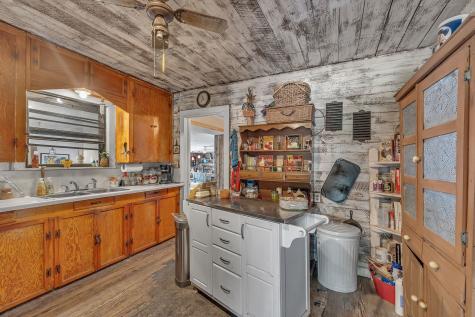 915 Hcr 1227 Whitney TX 76692