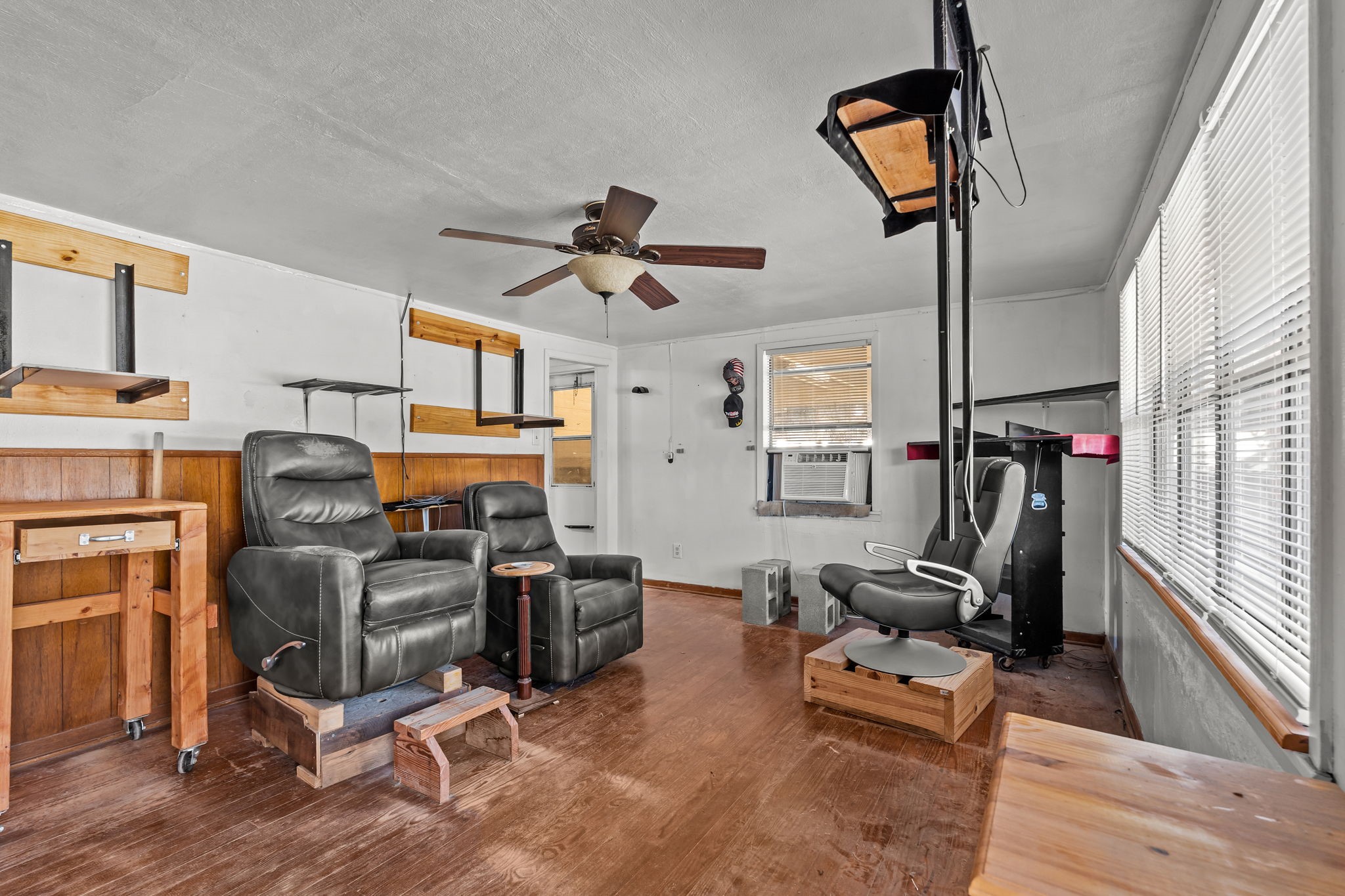 205 College Street Chico TX 76431