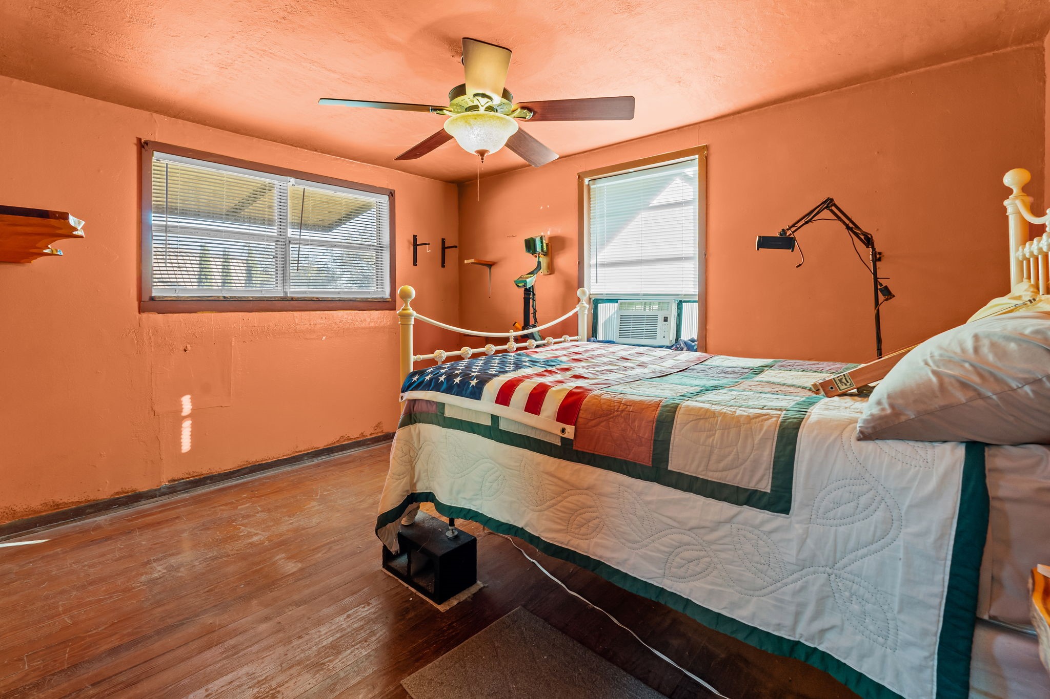 205 College Street Chico TX 76431