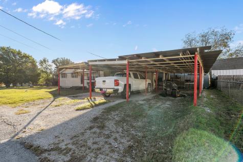 205 College Street Chico TX 76431