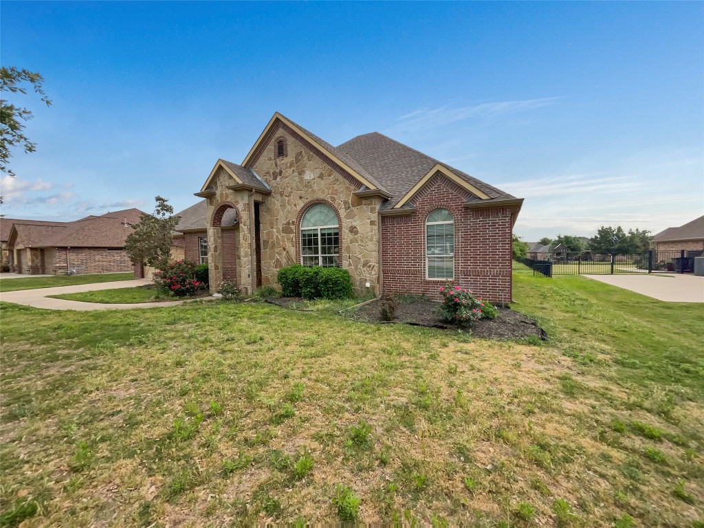 3208 Steamers Court Granbury TX 76049