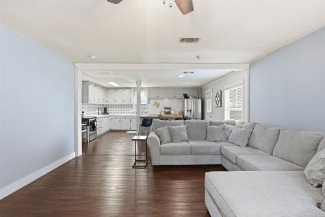 208 W Couts Street Weatherford TX 76086