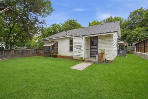 208 W Couts Street Weatherford TX 76086