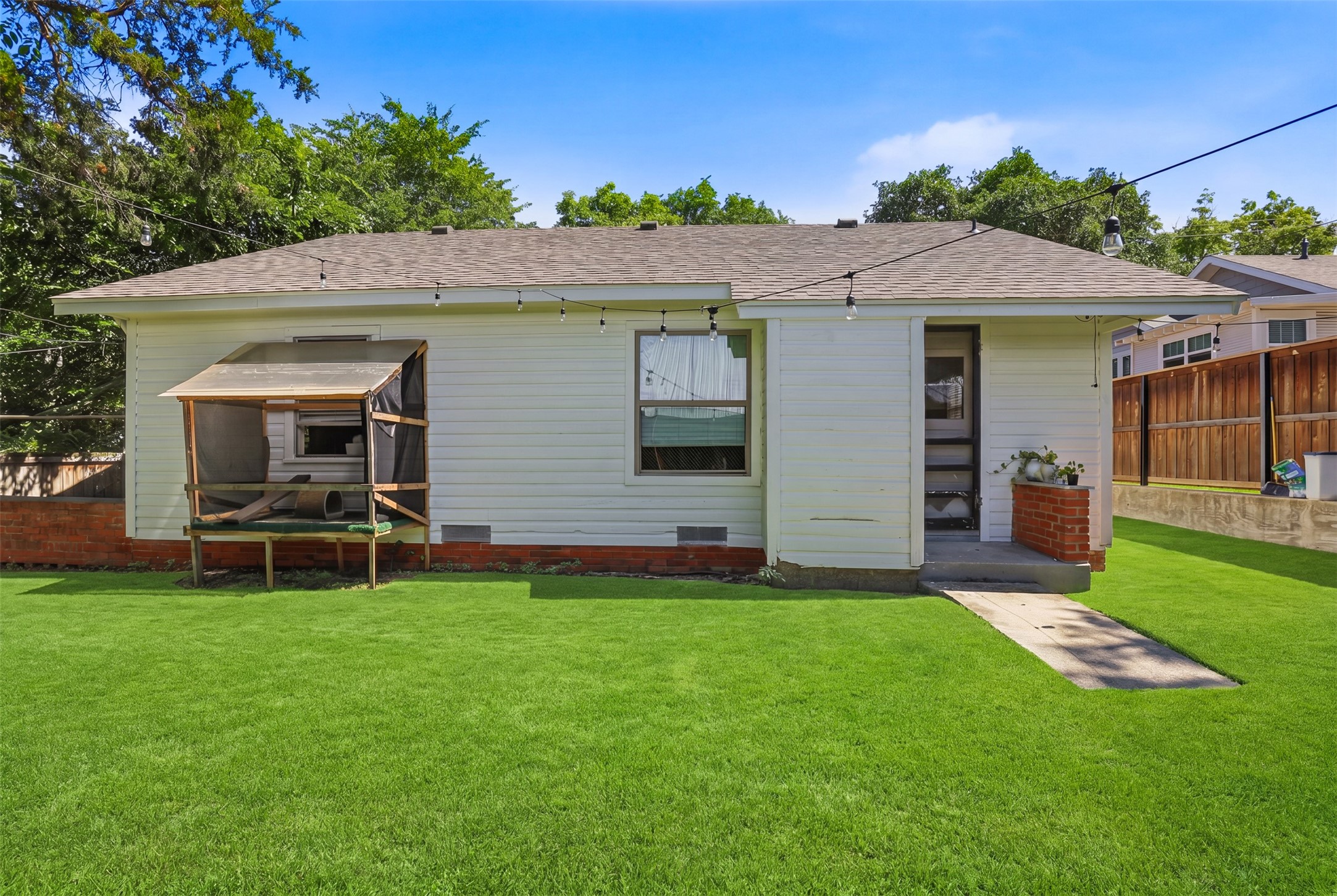 208 W Couts Street Weatherford TX 76086