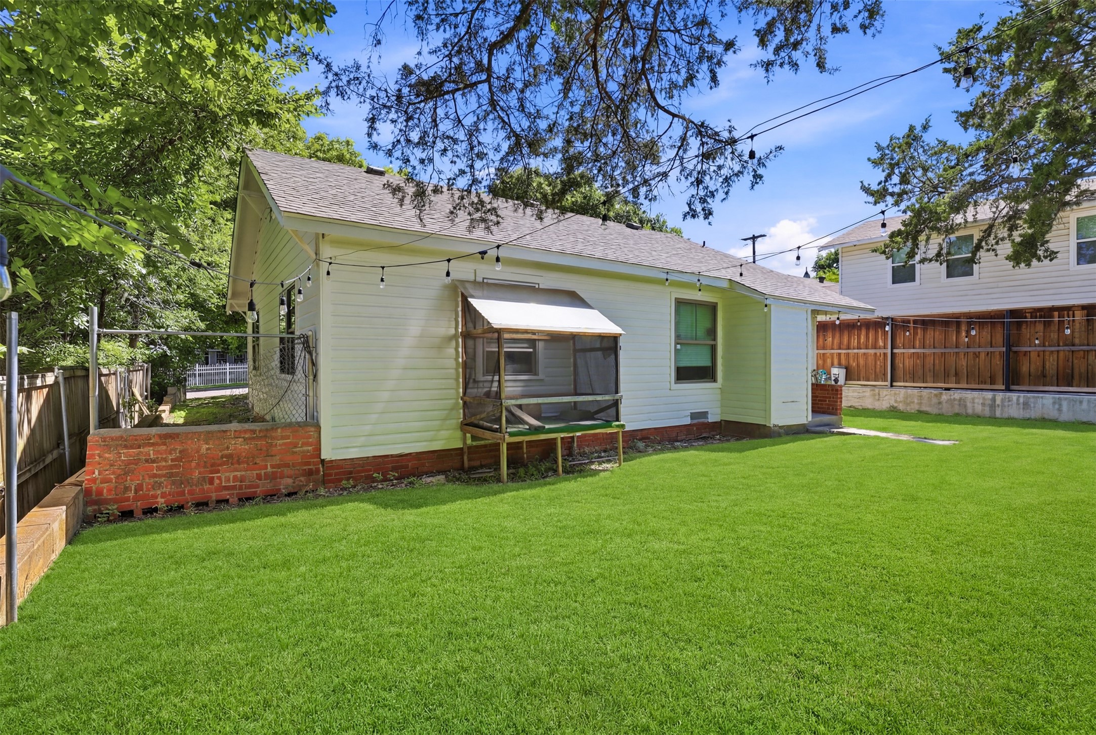 208 W Couts Street Weatherford TX 76086