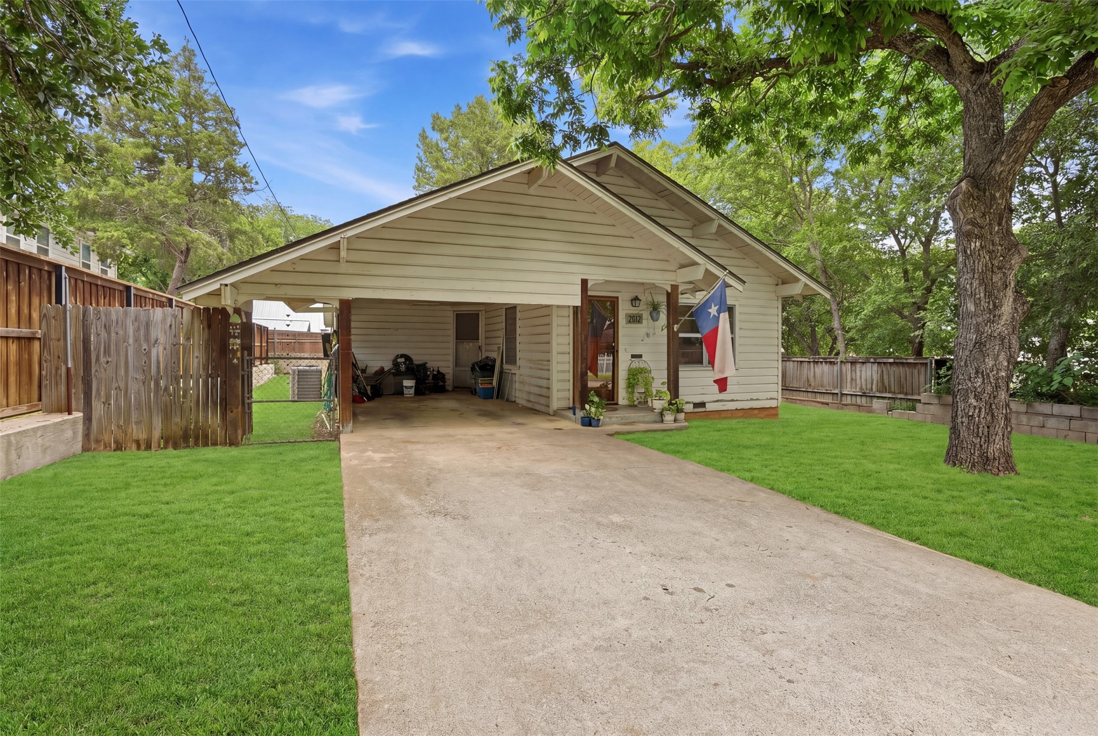 208 W Couts Street Weatherford TX 76086