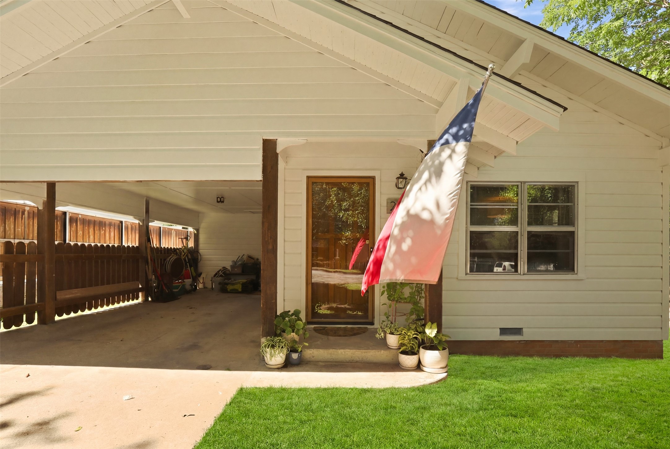 208 W Couts Street Weatherford TX 76086