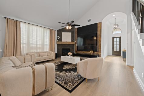2603 Thornhill Lane Mansfield TX 76084