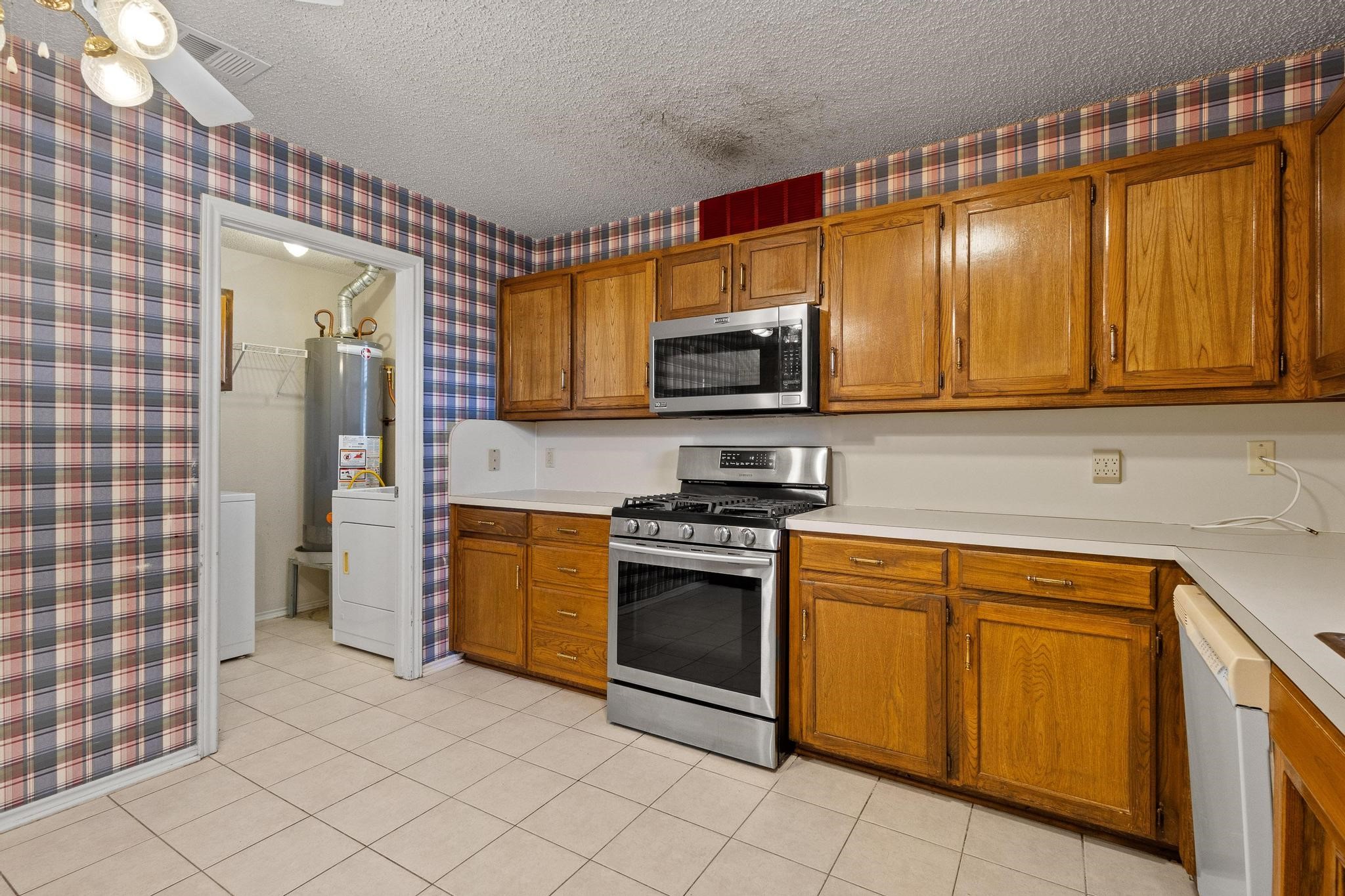 1534 Gunnison Trail Lewisville TX 75077