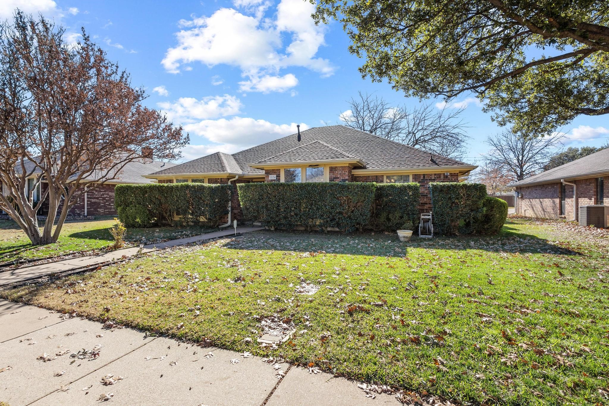 1534 Gunnison Trail Lewisville TX 75077