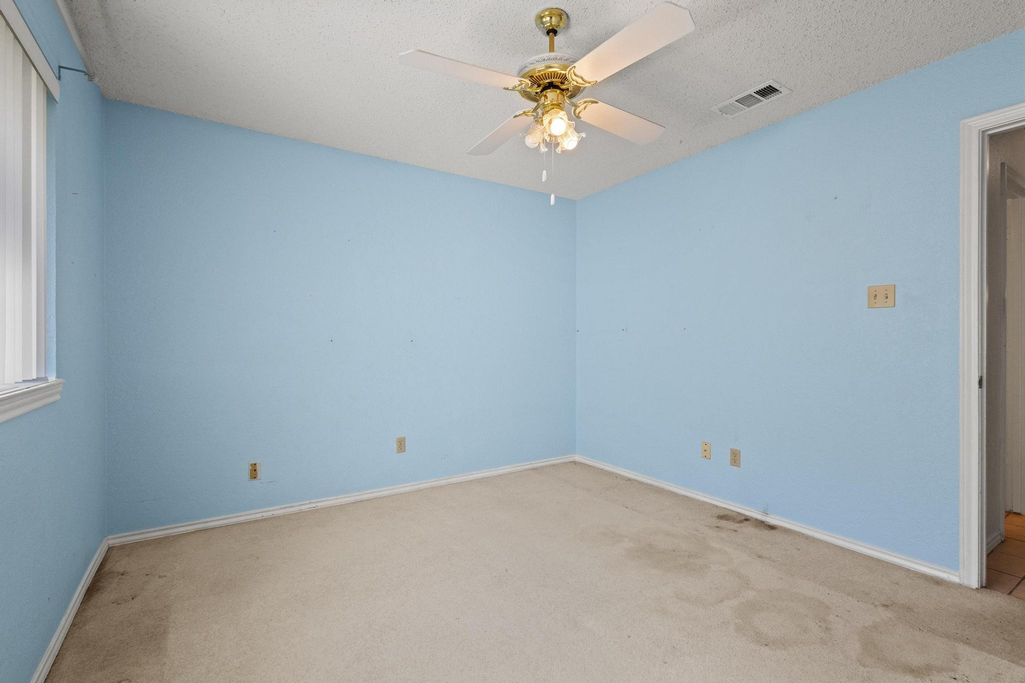 1534 Gunnison Trail Lewisville TX 75077