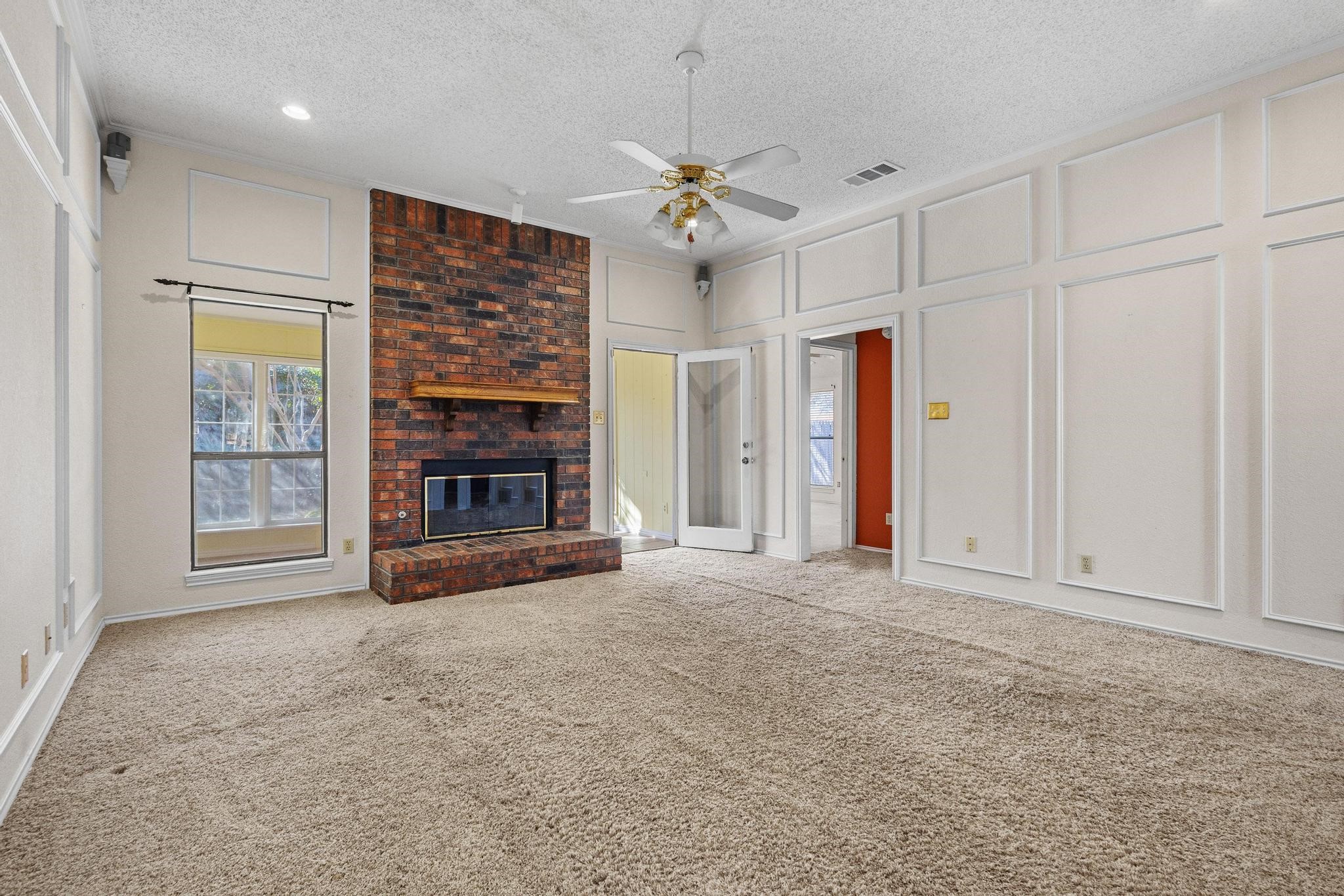 1534 Gunnison Trail Lewisville TX 75077