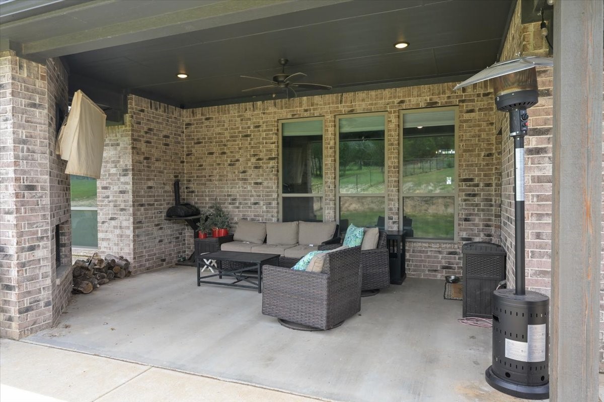 948 Silverleaf Drive Weatherford TX 76085