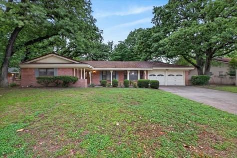 845 Wheelwood Drive Hurst TX 76053