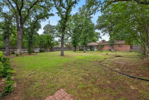 845 Wheelwood Drive Hurst TX 76053