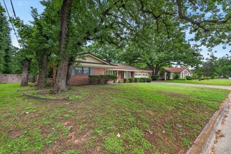 845 Wheelwood Drive Hurst TX 76053