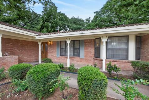 845 Wheelwood Drive Hurst TX 76053