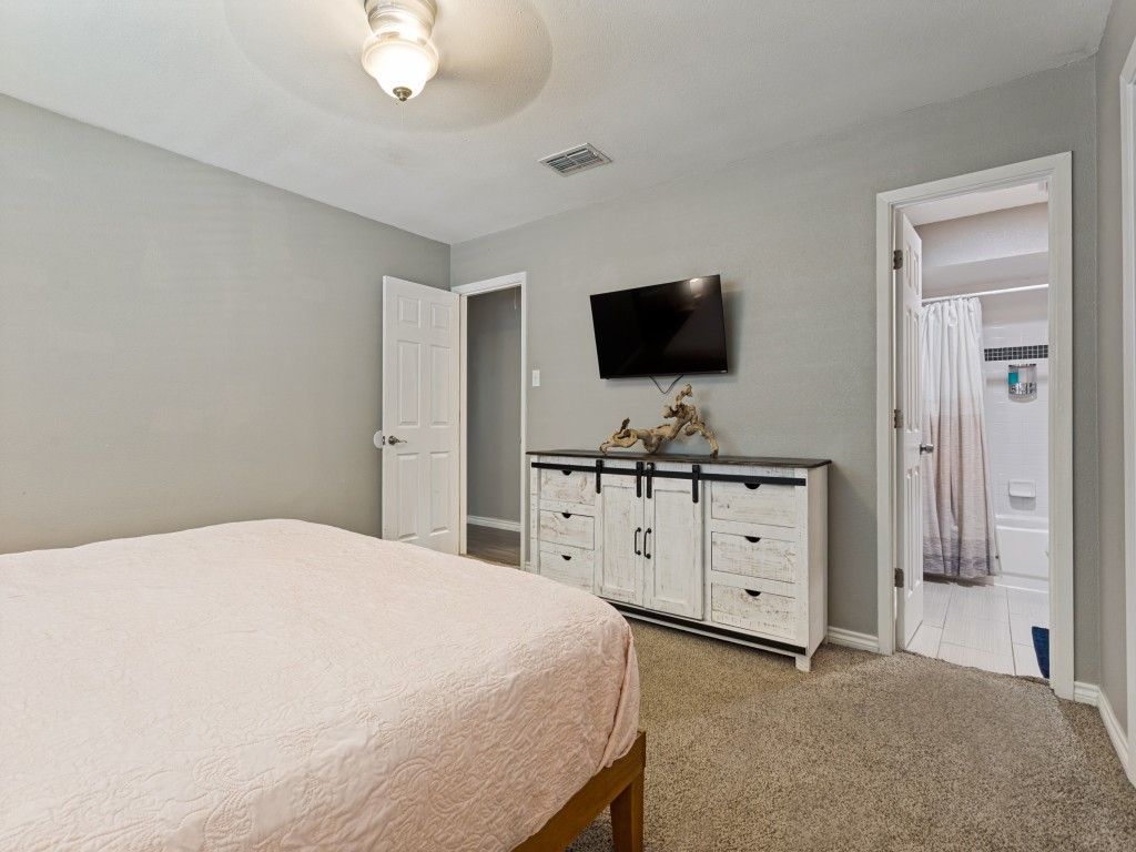 2705 Naples Drive Garland TX 75040
