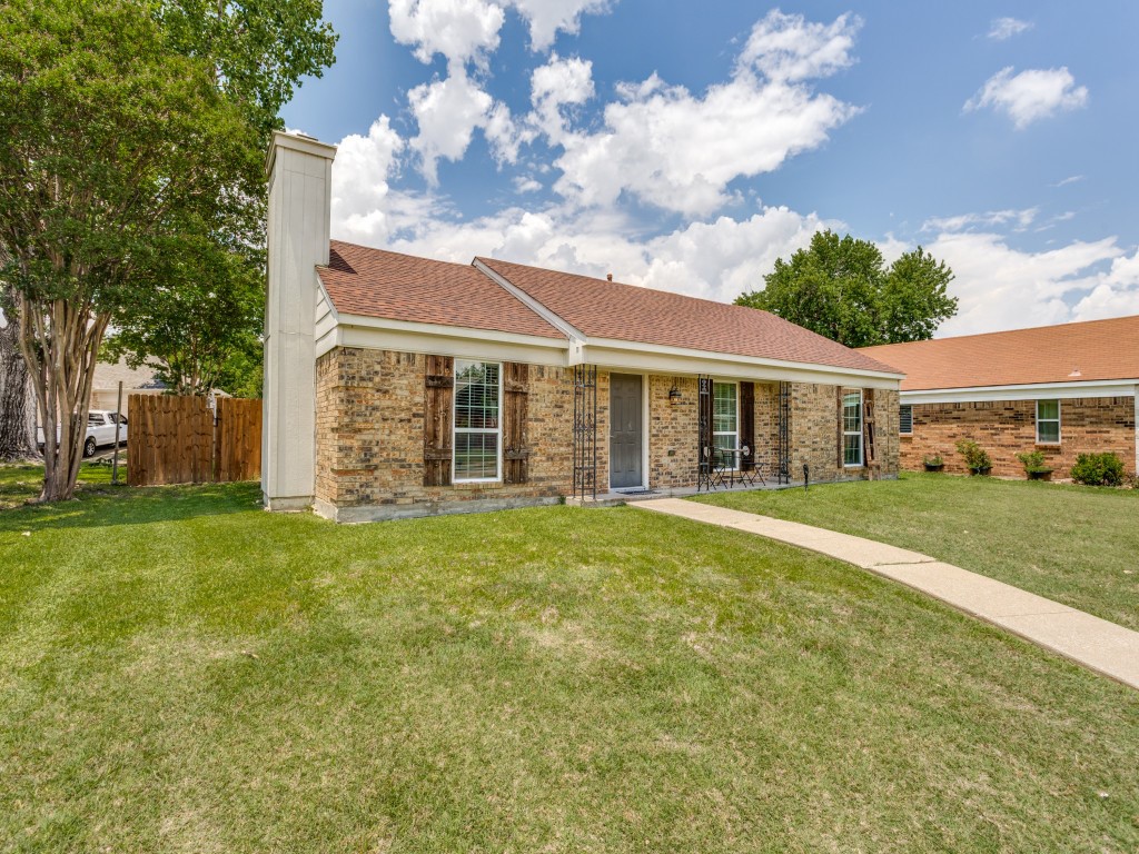 2705 Naples Drive Garland TX 75040