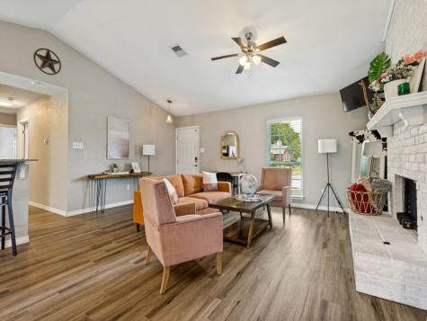 2705 Naples Drive Garland TX 75040