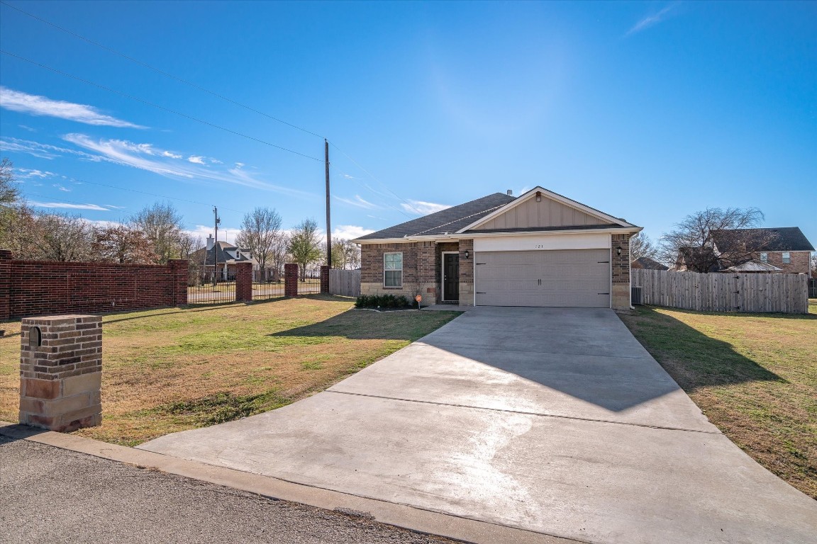 121 Ocean Lake Drive Edgewood TX 75117