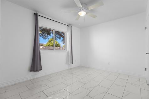 806 Longbeach Drive Garland TX 75043