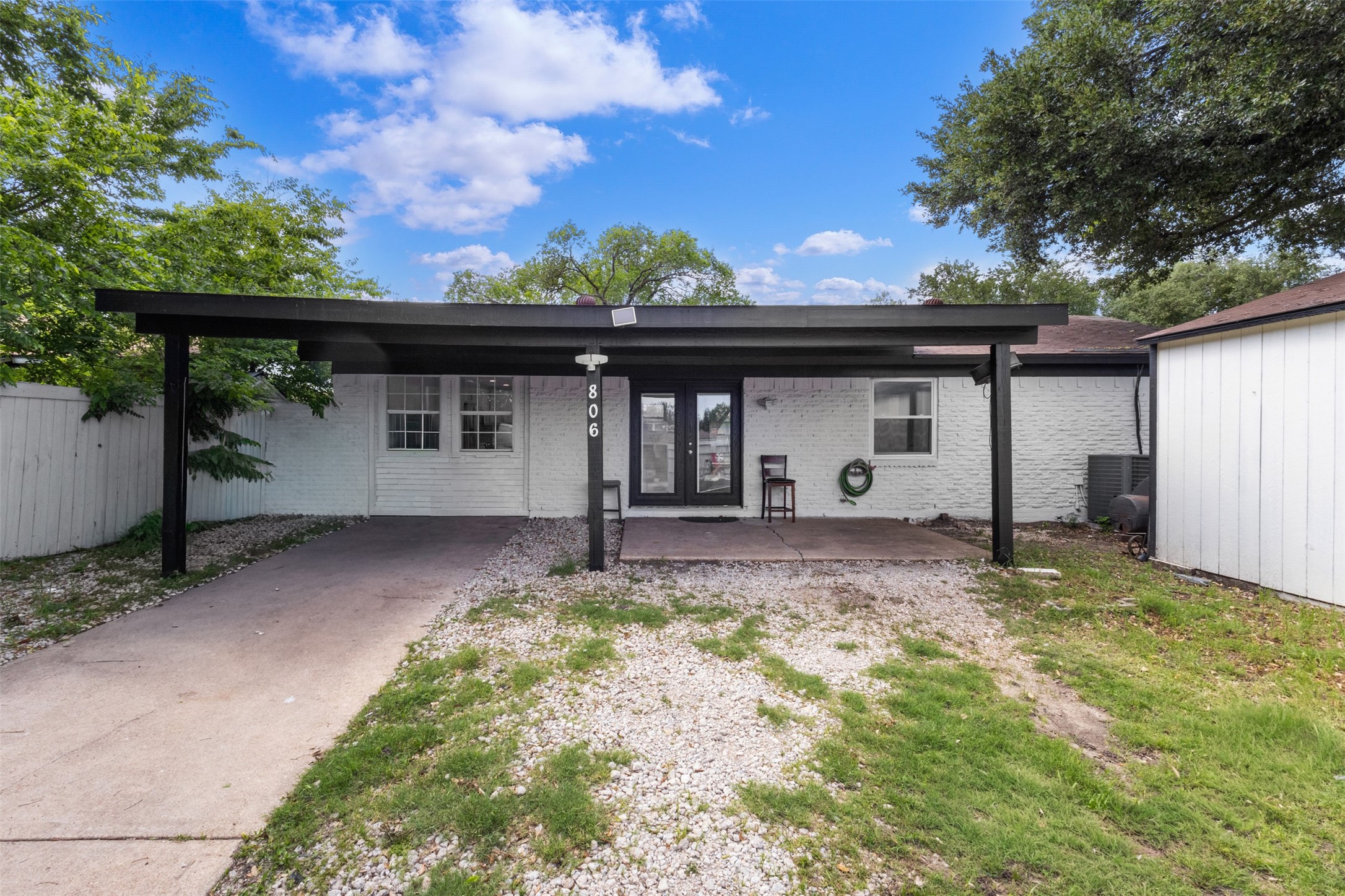 806 Longbeach Drive Garland TX 75043