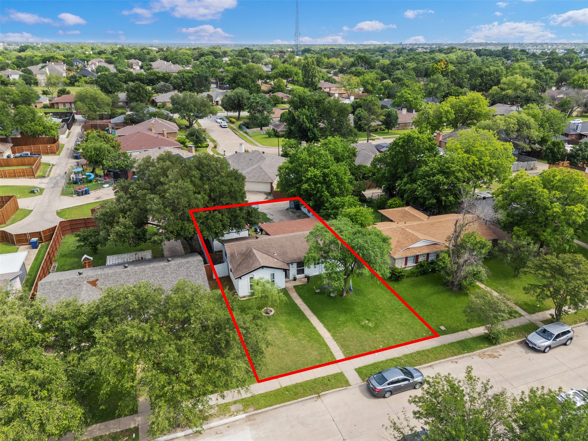 806 Longbeach Drive Garland TX 75043