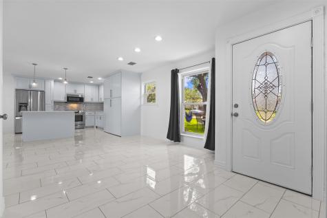 806 Longbeach Drive Garland TX 75043