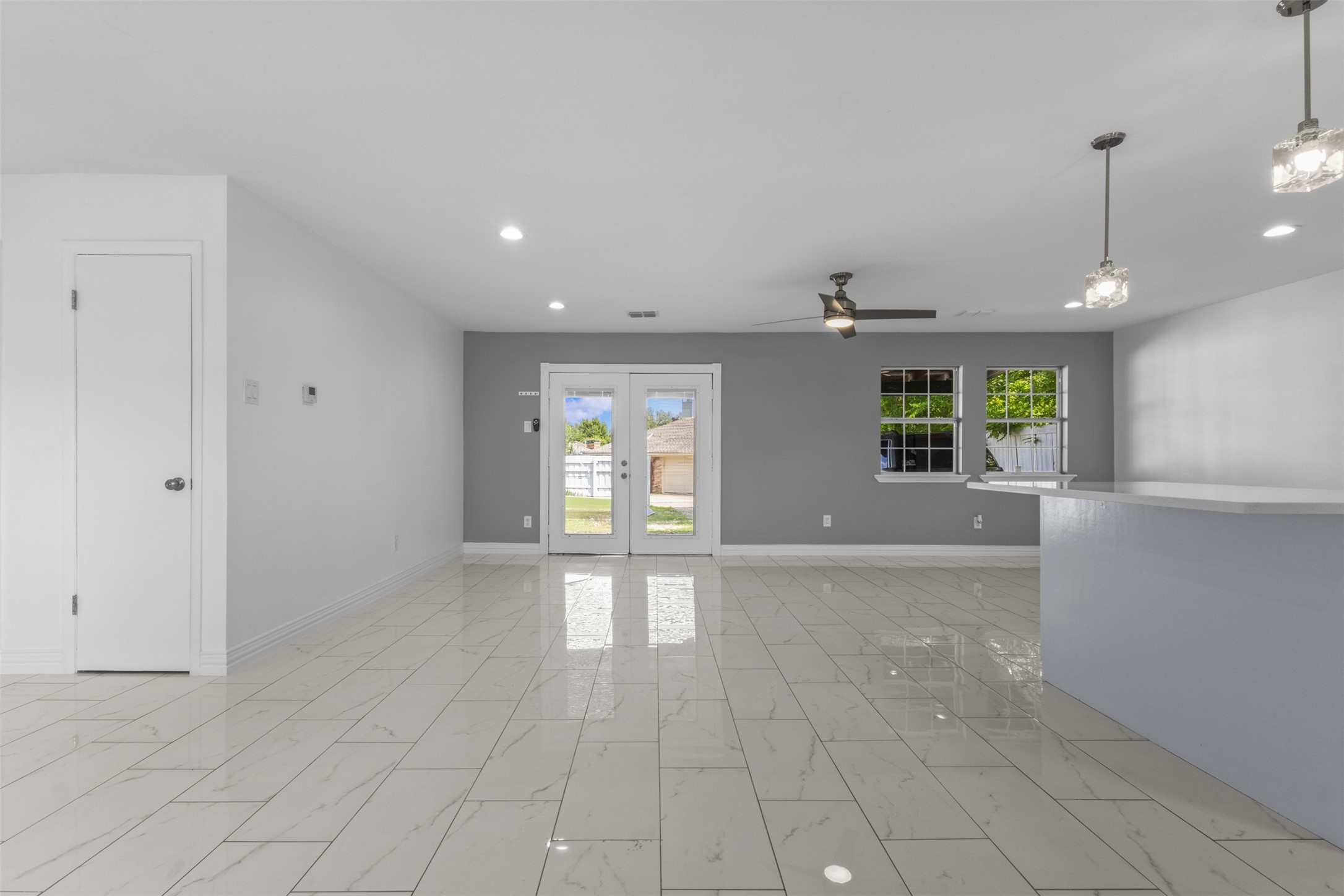 806 Longbeach Drive Garland TX 75043