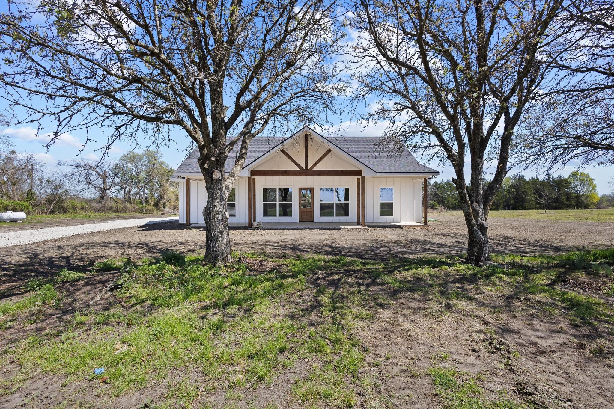 14419 Fm 1396 E Windom TX 75492