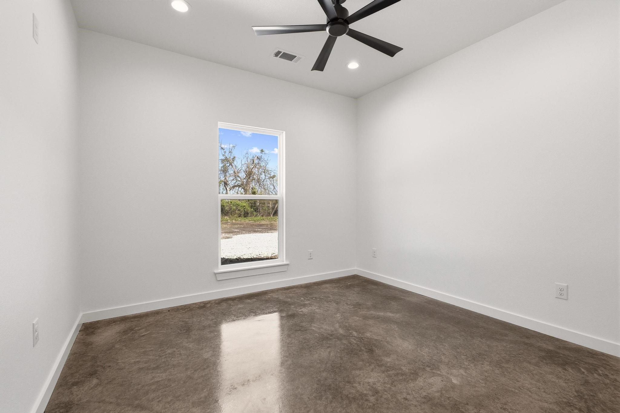 14419 Fm 1396 E Windom TX 75492