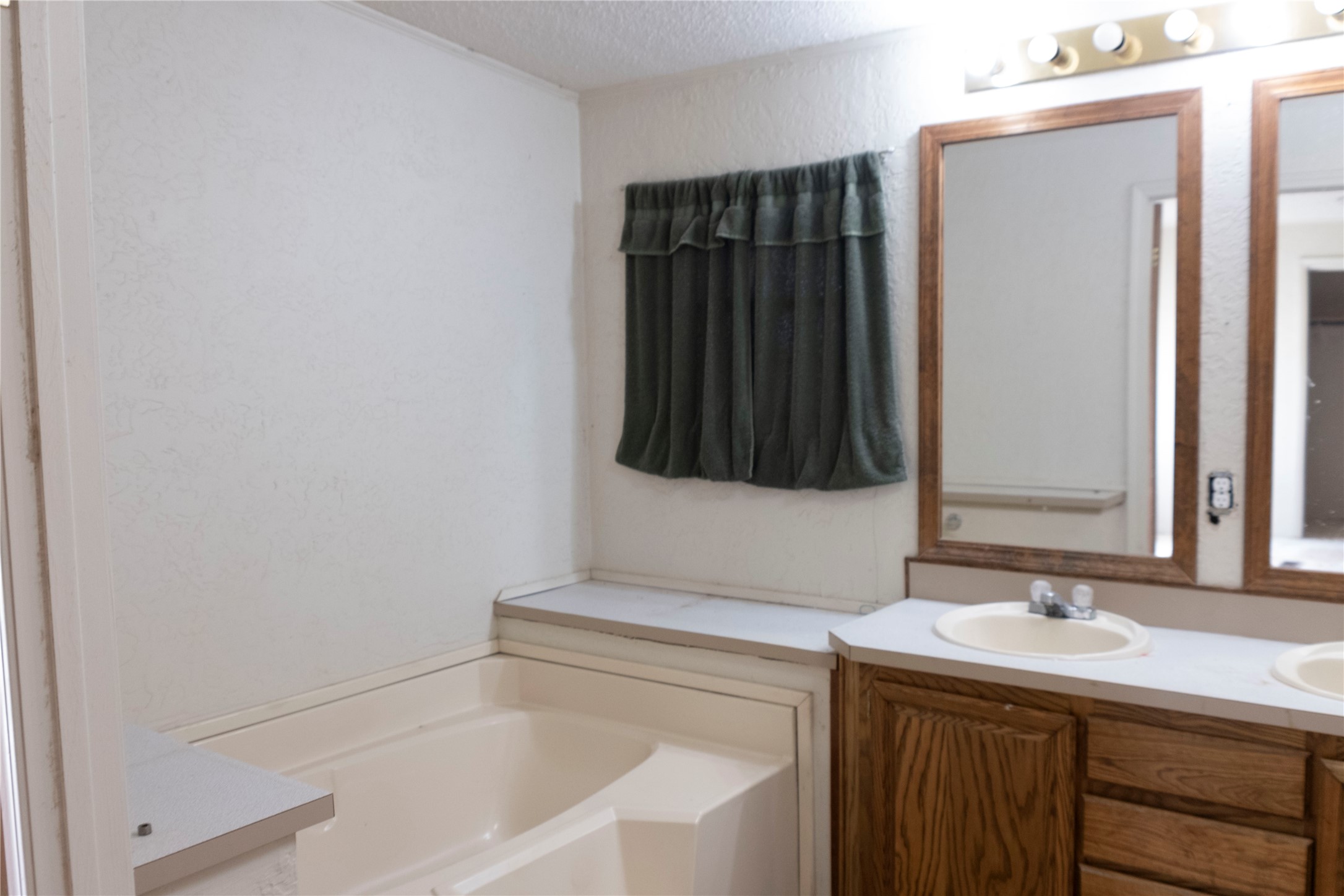 4000 County Road 372 Early TX 76802