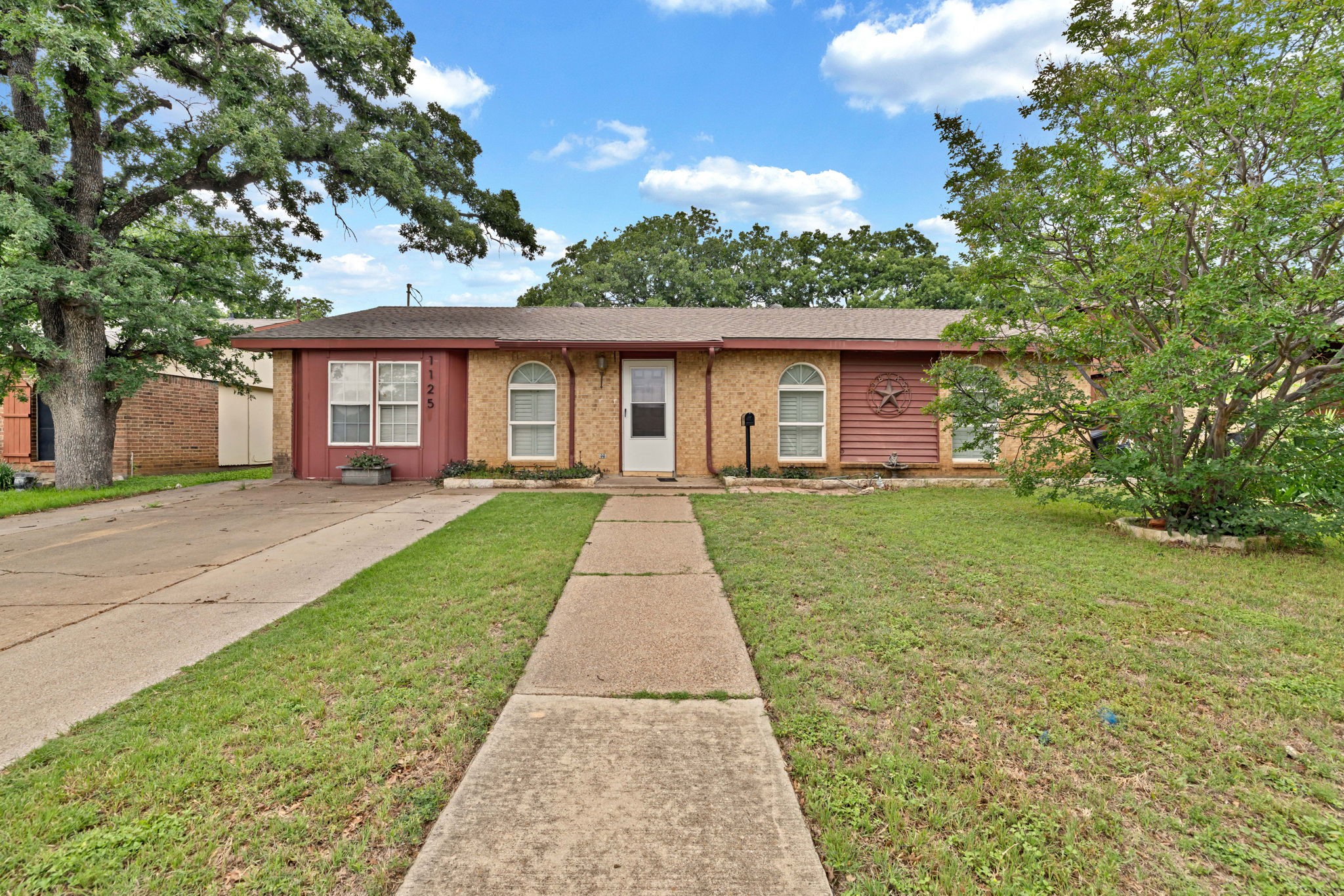 1125 Hillwood Drive Lewisville TX 75067