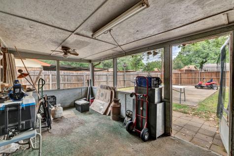 1125 Hillwood Drive Lewisville TX 75067